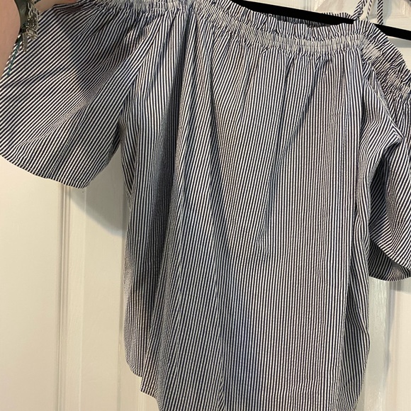 Striped Off the Shoulder Top - Picture 4 of 4